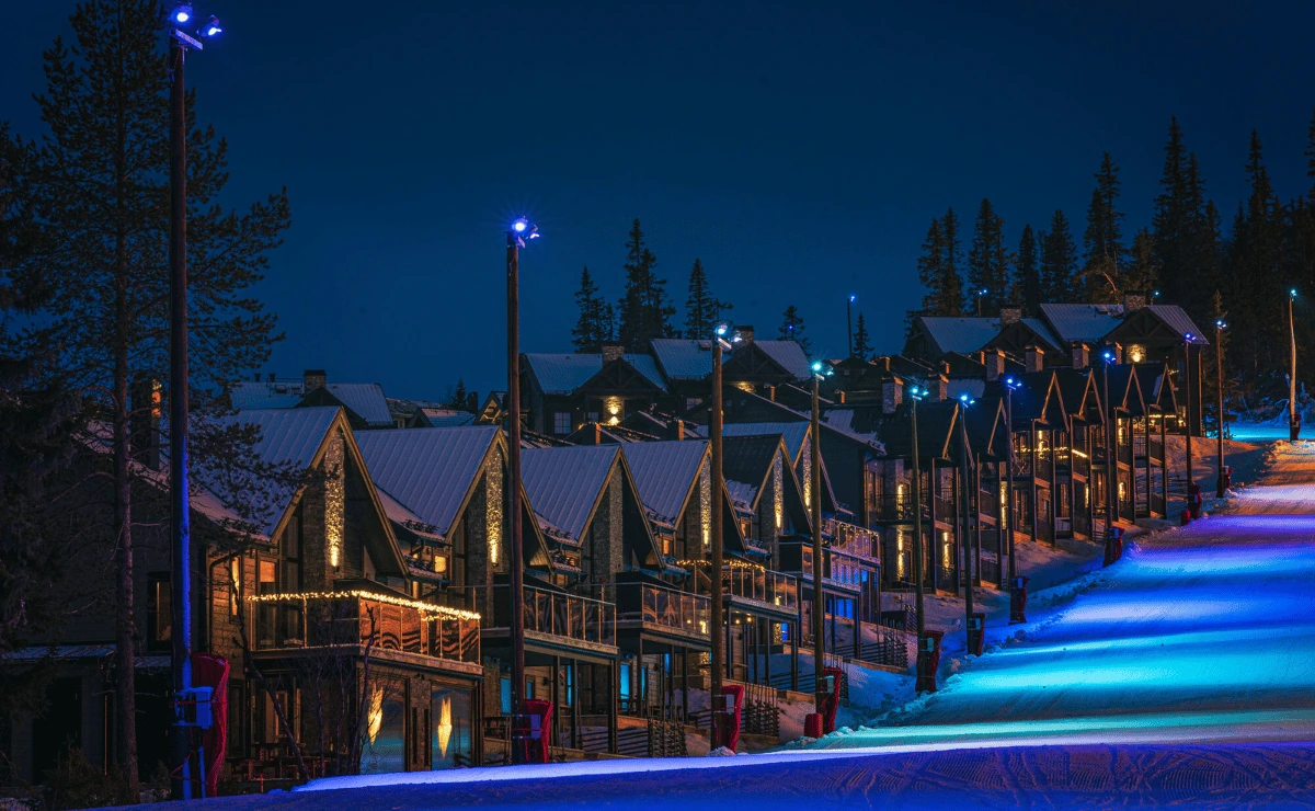LEDVANCE illuminates Swedish ski resort with RGB LED projectors for efficiency and experience